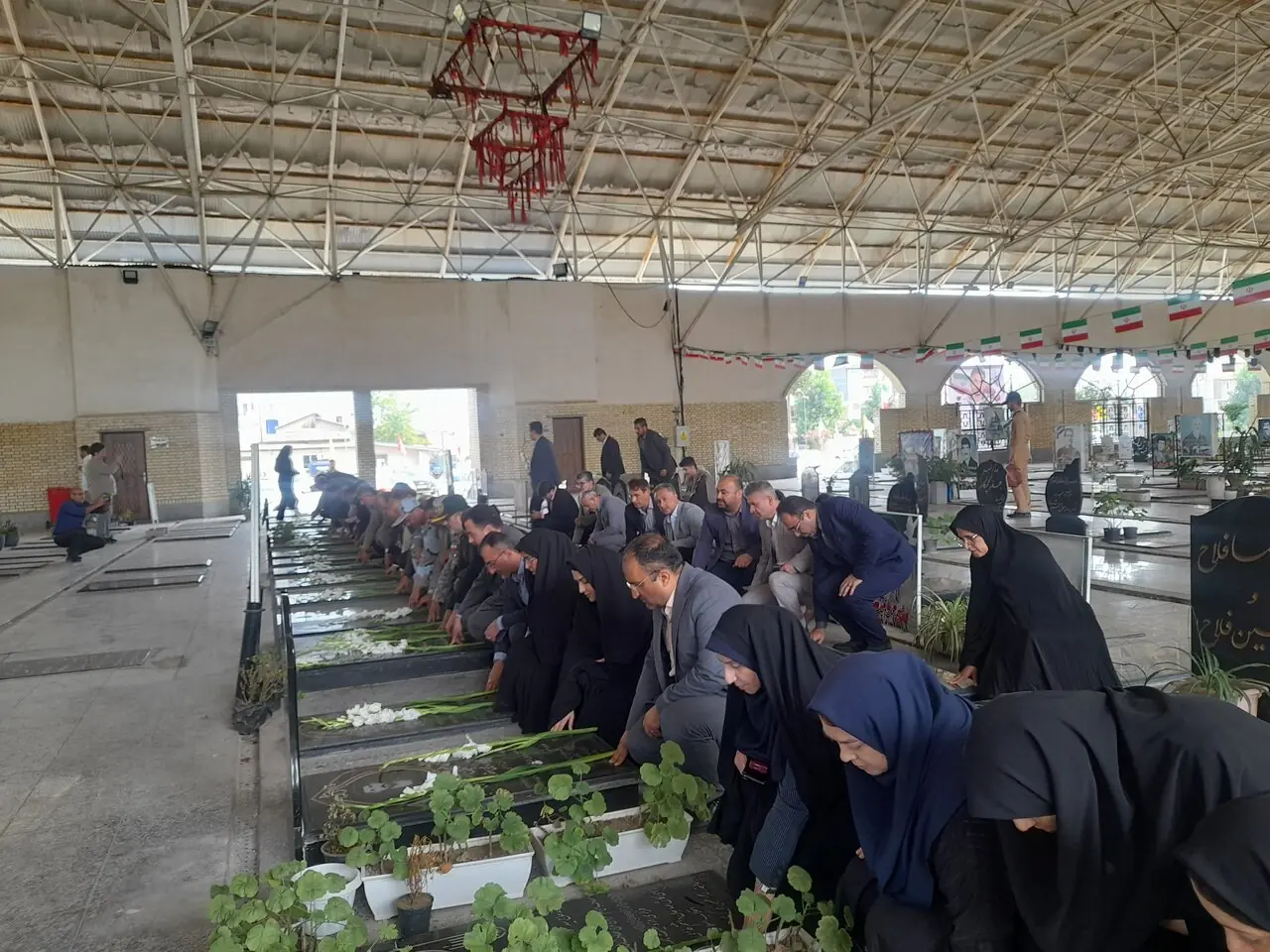 ۱۲ پروژه توسعه شبکه برق در بندرانزلی به بهرهبرداری رسید