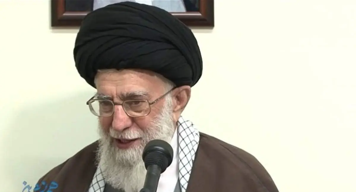  دیدارهای صمیمانه خانواده‌های شهدا با رهبر شهید | جهان نیوز