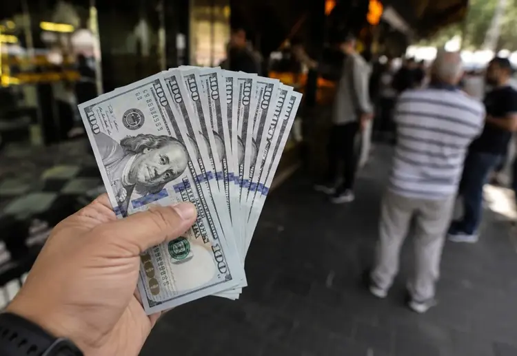 شوک جدید به بازار ارز رسمی؛ دلار و یورو دوباره جهش کردند