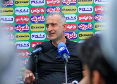 هواداران قبل از شروع بازی ورزشگاه را پر کنند