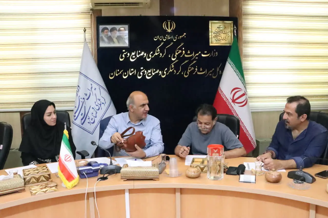 چهار اثر خلاقانه و نوآورانه صنایعدستی استان سمنان برگزیده شد
