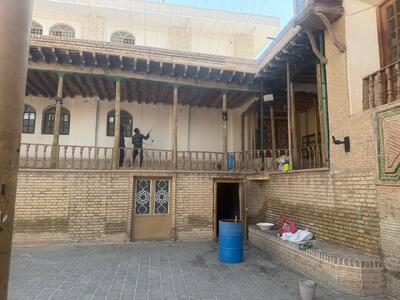آغاز مبارزه با آفات بیولوژیک در تکیه تاریخی بازار شاهرود
