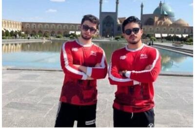 تماشاگران ویژه بازی تراکتور - پرسپولیس اشک همه را درآوردند +عکس