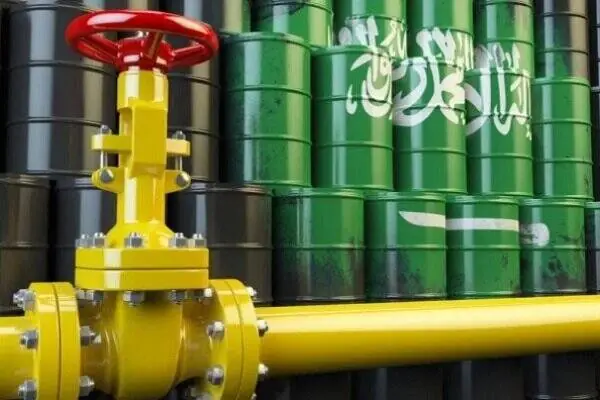نفت سعودی آب میرود