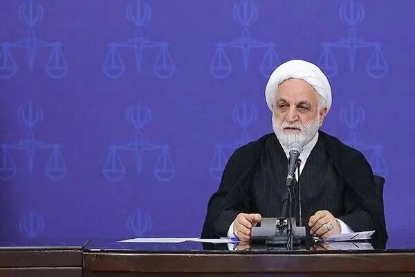 در مورد مسائل کلان نظام، هیچگونه اختلافنظری وجود ندارد/ پرونده تعهدات ارزی و تراستیها به هیچ وجه رها نشود