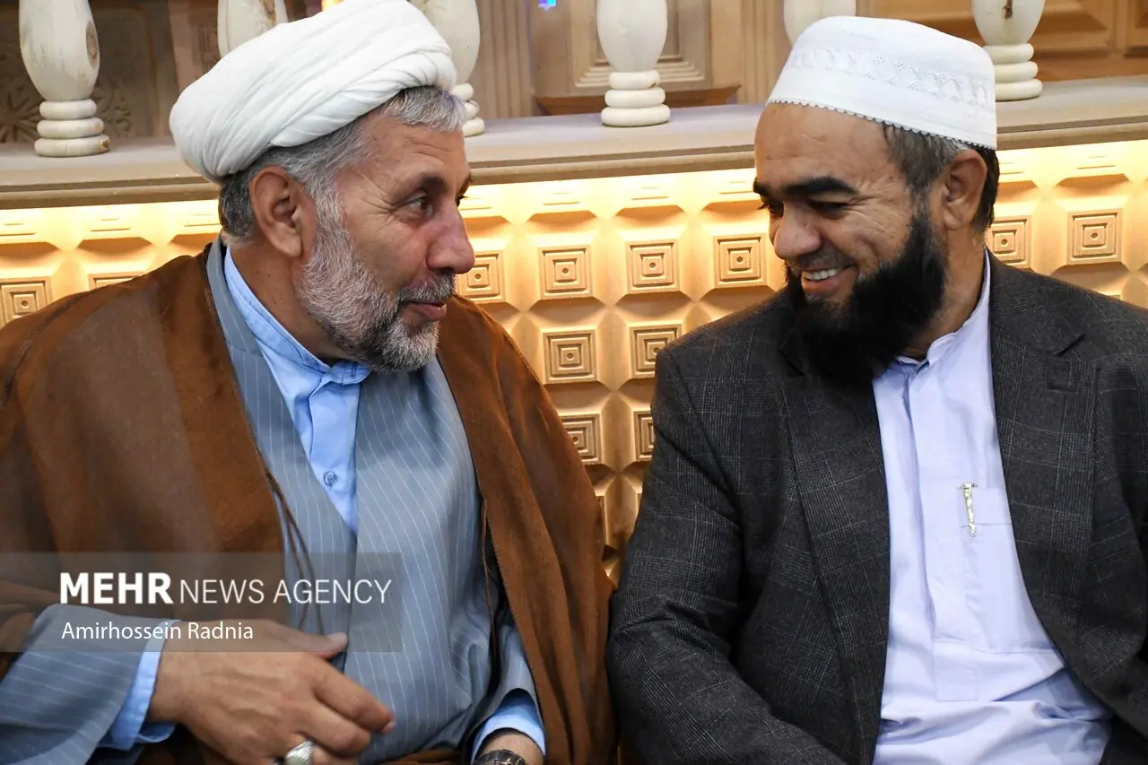 مراسم گرامیداشت هفته وحدت در بیرجند