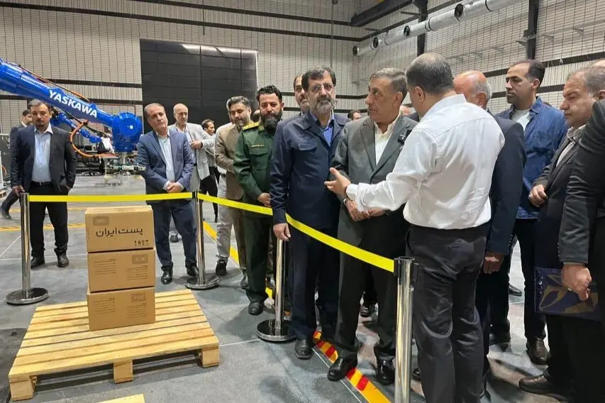 افتتاح کارخانه تجهیز صنعت ربات توسط معاون اجرایی رئیسجمهور در قم