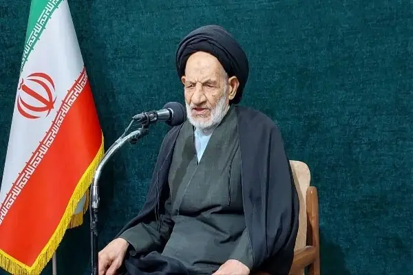دولت در نظام اسلامی، بخشی از مردم و خدمتگزار مردم است