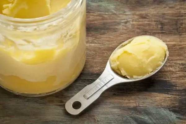 کشف یکهزار و ۳۹۹ کیلو روغن حیوانی غیرمجاز در ماهیدشت