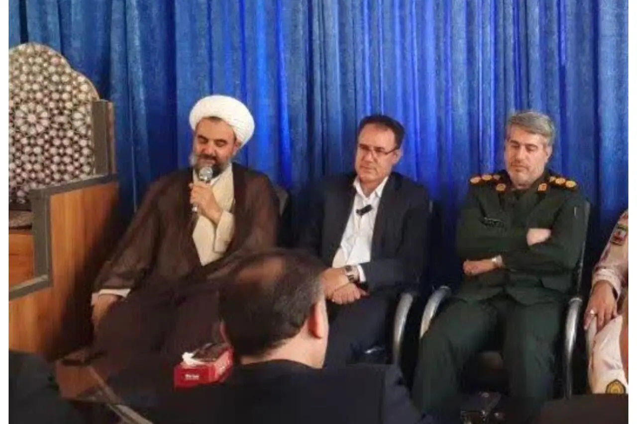 ساده زیستی شهیدان رجایی و باهنر الگو دولتمردان باشد