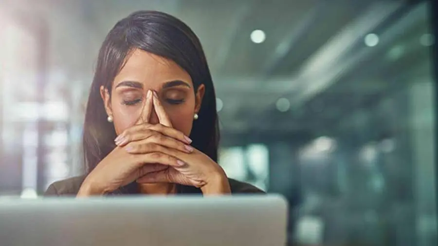 میگنا - عوارض سرکوب احساسات؛ از هجوم افکار در نیمهشب تا اضطراب بیدلیل