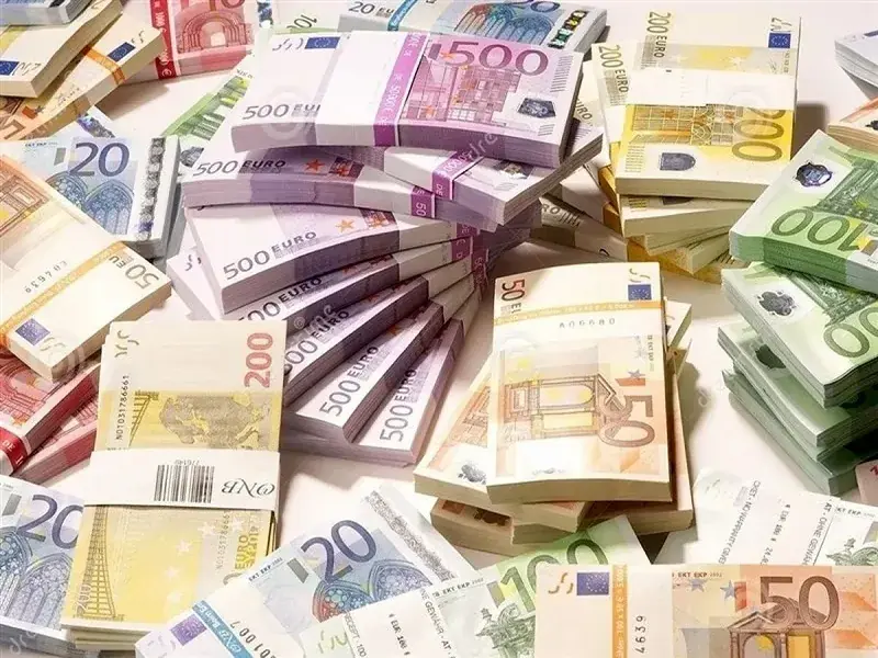 قیمت دلار و قیمت یورو امروز دوشنبه ۲ شهریور ۱۴۰۵