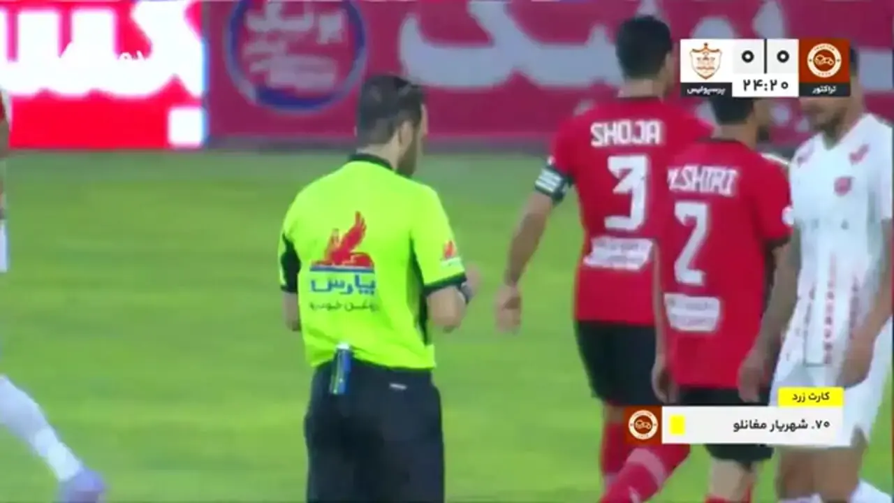  ویدیو: درگیری لفظی مغانلو و داور با دخالت خداداد عزیزی - پارس فوتبال
