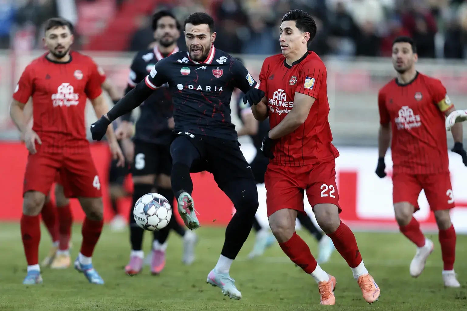  تراکتور و پرسپولیس در سکوت یادگار به جنگ صدر می‌روند - پارس فوتبال
