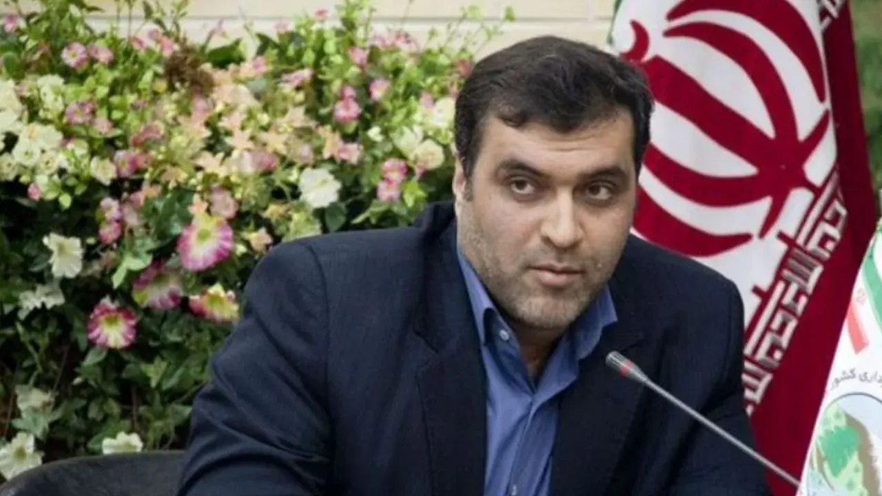 عکس| کنایه تند روحالله جمعهای به سوپر انقلابیون بیدرد