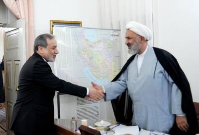 دیدار اعضای کمیسیون اصل نود با وزیر امور خارجه