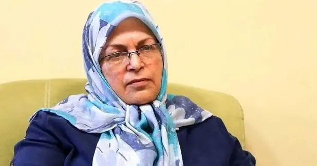 رئیس جبهه اصلاحات: نگران خرد شدن شیشههایتان نباشید و عاملان قاچاق سوخت را معرفی کنید!