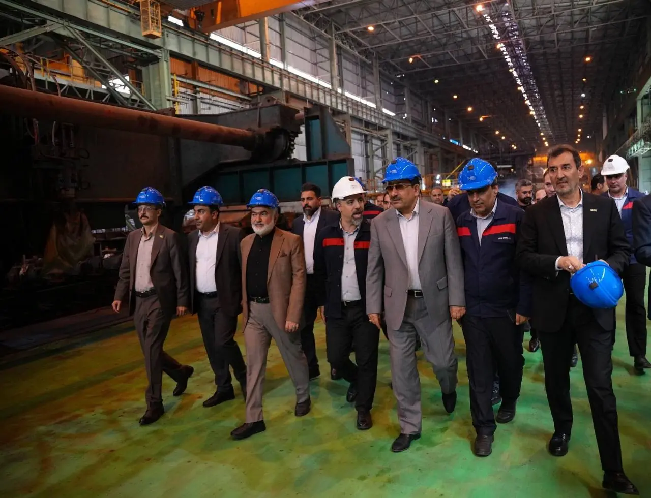 وزیر صمت: توسعه زنجیره فولاد خوزستان با رفع گلوگاههای تولید دنبال میشود