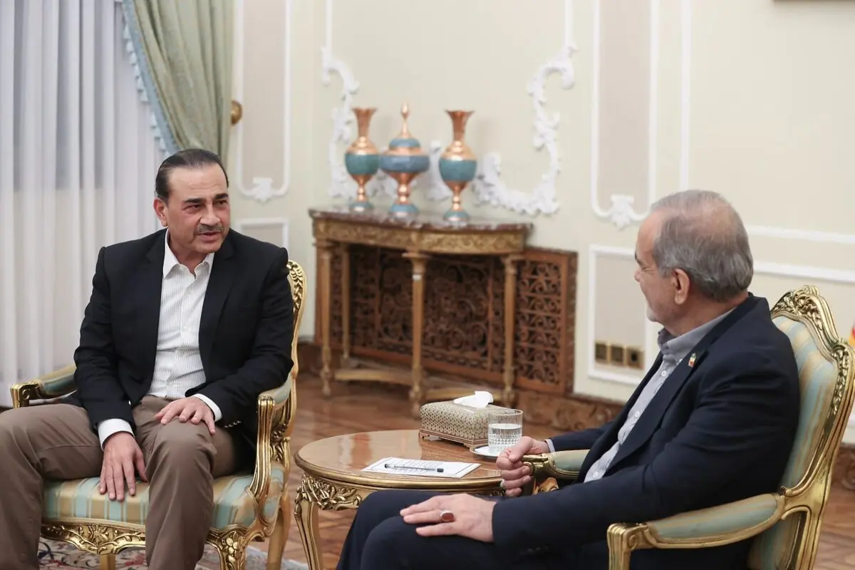 دیدار فرماندۀ ارتش پاکستان با رئیسجمهور ایران + عکس (۲ شهریورماه ۱۴۰۵)