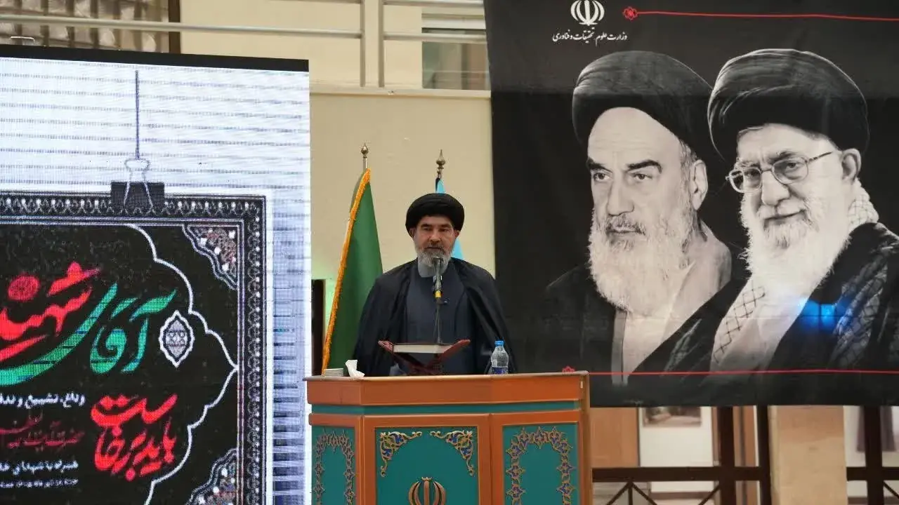 امام شهید، فقیهی جامعالاطراف و پیشگام در حل معضلات نظام بودند