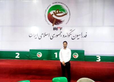 قضاوت داور ملی خراسان جنوبی در مسابقات تکواندو قهرمانی جوانان کشور