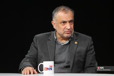 رئیس دانشگاه صنعتی شریف: رسالت دانشگاه تربیت افرادی است که حل مسائل مردم و اعتلای جامعه دغدغه آنها باشد/ دانشگاه باید فرهنگ شهادت را تبیین کند + فیلم