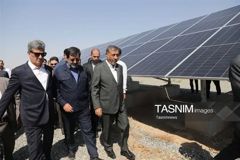 افتتاح 5 نیروگاه خورشیدی با ظرفیت 15 مگاوات در قم - تسنیم