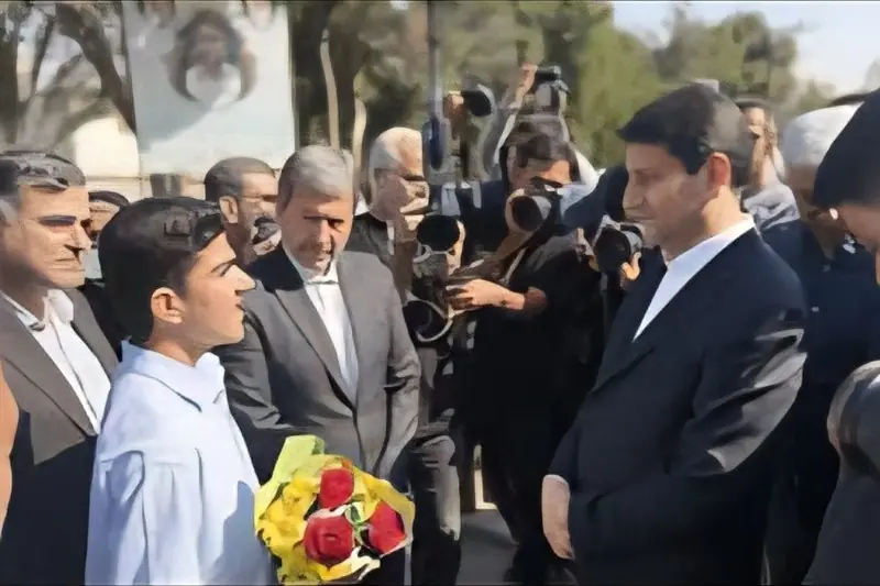 تأکید وزیر ارتباطات بر وحدت و همدلی در جمع دانشجویان جهادی - تسنیم