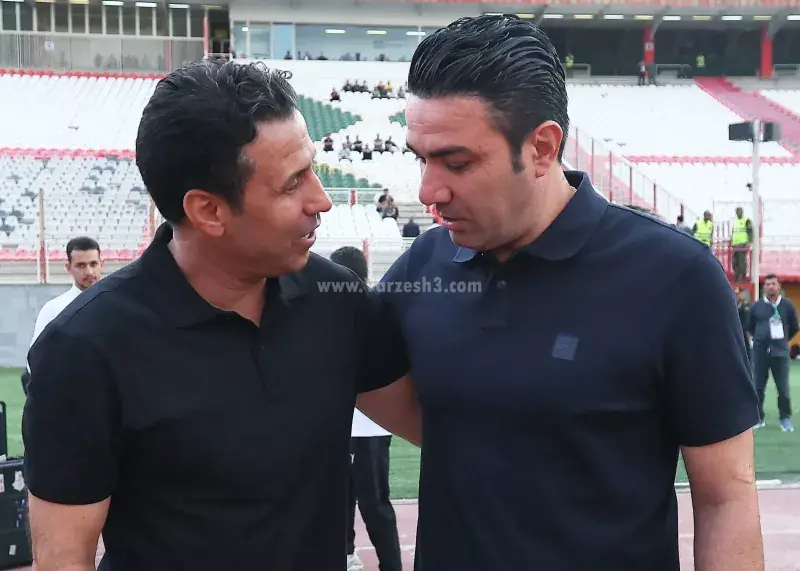 مراسم گل و بلبل پیش از شروع پرسپولیس-تراکتور!