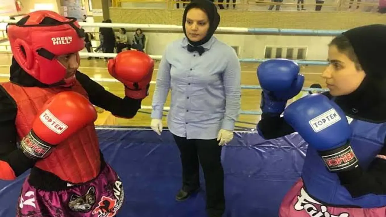 ۱۰۰۰ بانوی رزمی کار ایران روی رینگ کرمان
