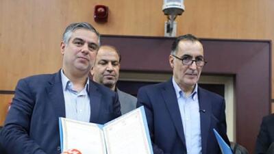 تبادل تفاهمنامه واگذاری هزار و ۷۰ قطعه زمین به خانوادههای شهدای واجد شرایط در استان مرکزی