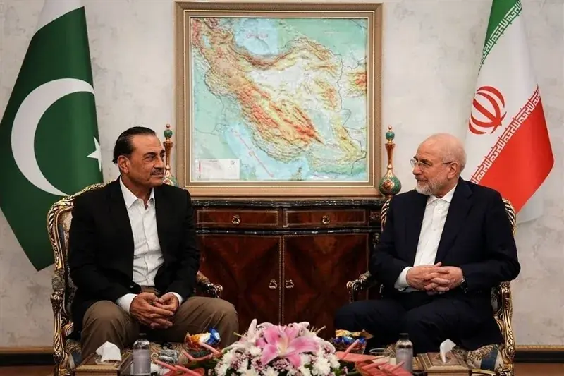 تسنیم: شروط ایران درباره تنگه هرمز به طور شفاف به واسطه پاکستانی اعلام شد