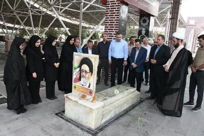 تجدید میثاق مدیرکل و کارکنان غله آذربایجانشرقی با آرمانهای شهدا