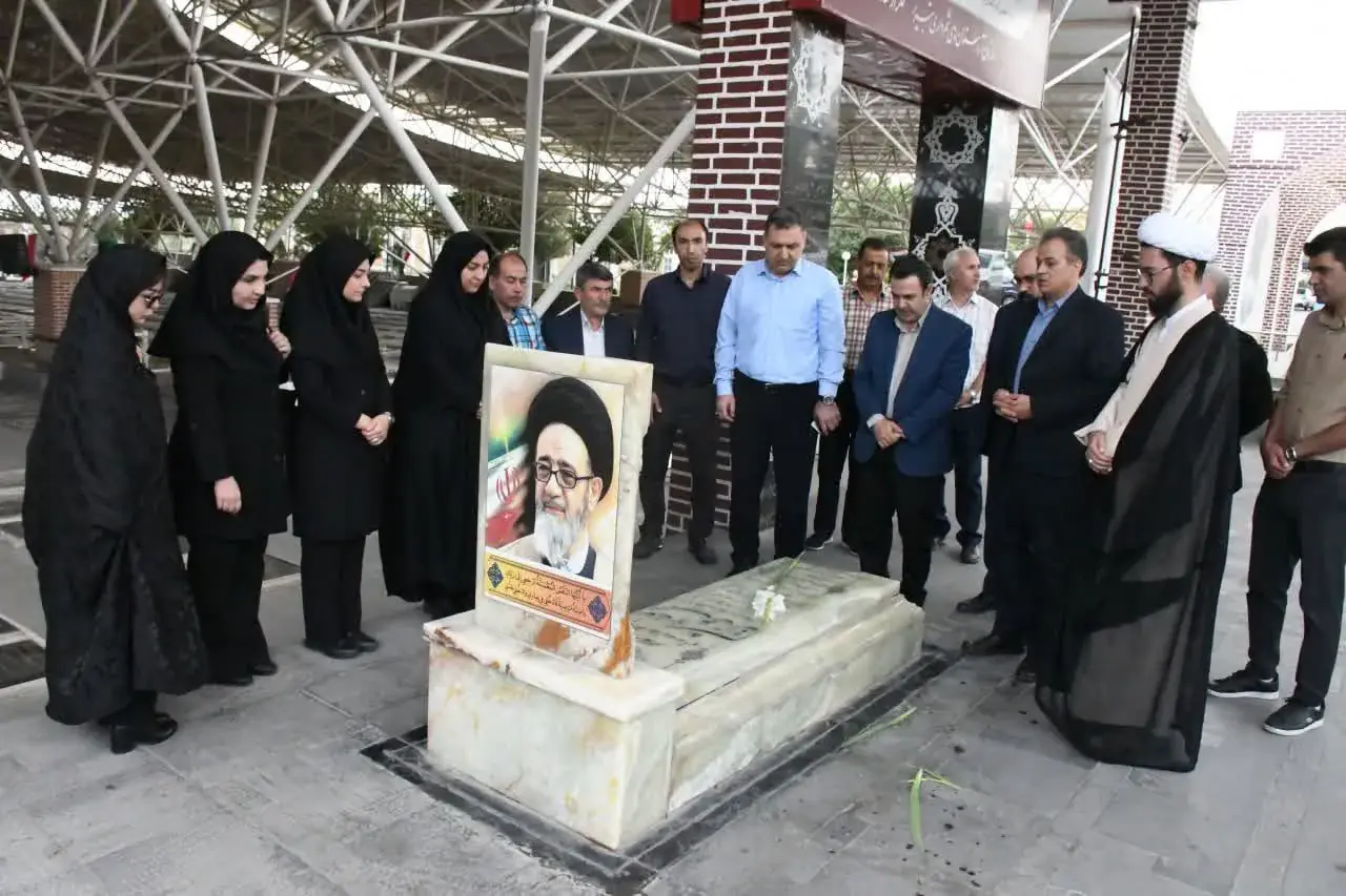  تجدید میثاق مدیرکل و کارکنان غله آذربایجان‌شرقی با آرمان‌های شهدا