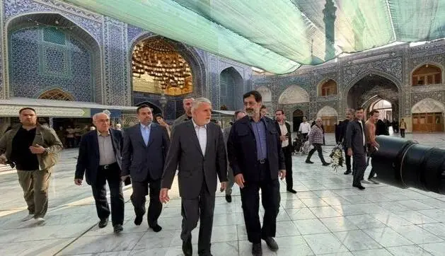  وزیر میراث فرهنگی حرم حضرت معصومه(س) را زیارت کرد | آخرین خبر