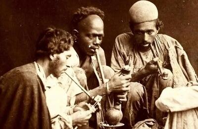 نقاشی جالب قاجاری که عاقبت اعتیاد را نشان میدهد