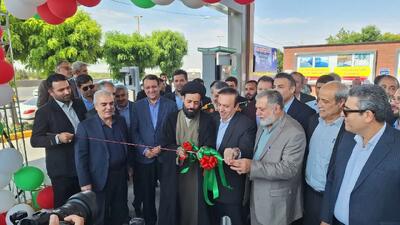 جایگاه پمپ بنزین در شهر محمودآباد افتتاج شد