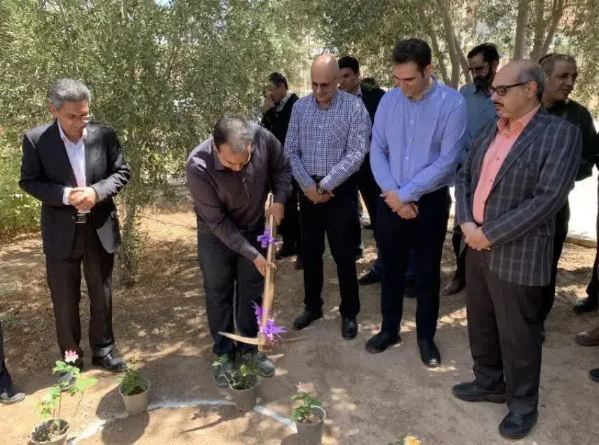 آغاز عملیات اجرایی مرکز سلامت روانی اجتماعی و داروخانه شبانهروزی زارچ