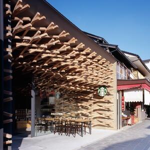 200 قطعه چوب برای یک استارباکس؛ تلاقی معماری سنتی ژاپن و یک برند جهانی - چیدانه
