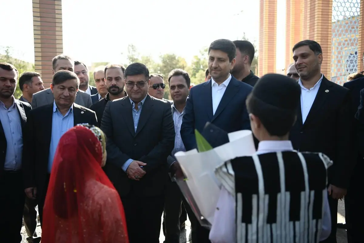 سفر وزیر ارتباطات به چهارمحال و بختیاری برای توسعه زیرساختهای ارتباطی