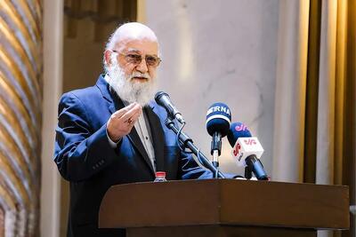 چمران: جابهجایی «انبار نفت» سخت است، چون میگویند باید انبارهایی داشته باشیم تا سریع جایگزین کنیم که از نظر امنیت داخلی برای تهران مناسب نیست/ سوبسید گازوئیل یا بنزین را باید به مترو بدهند تا اتوبوس یا وسایل جدید بخریم