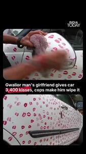 دردسر ۳۴۰۰ بوسه رژلبی روی خودرو!