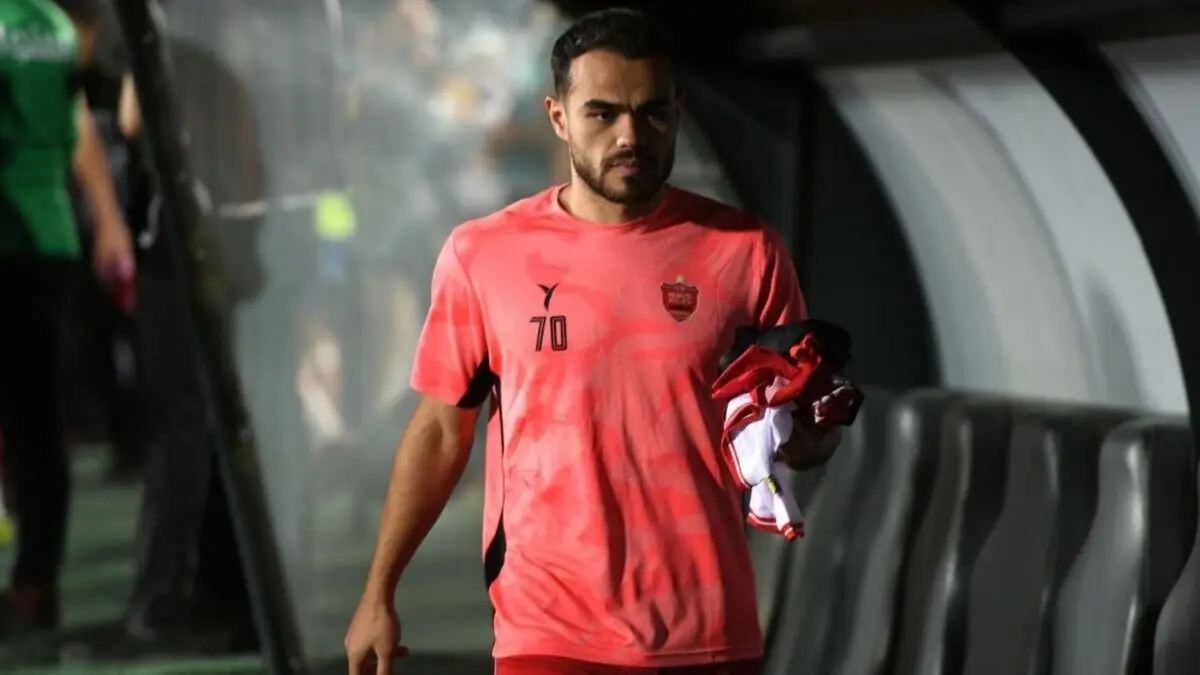 2 رویِ متفاوت اورونوف در پرسپولیس