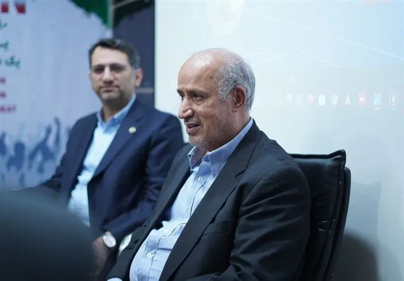  مهدی تاج: تماشاگران باید در ورزشگاه‌ها حضور داشته باشند