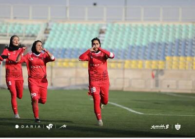 آیا زهرا قنبری از پرسپولیس جدا میشود؟