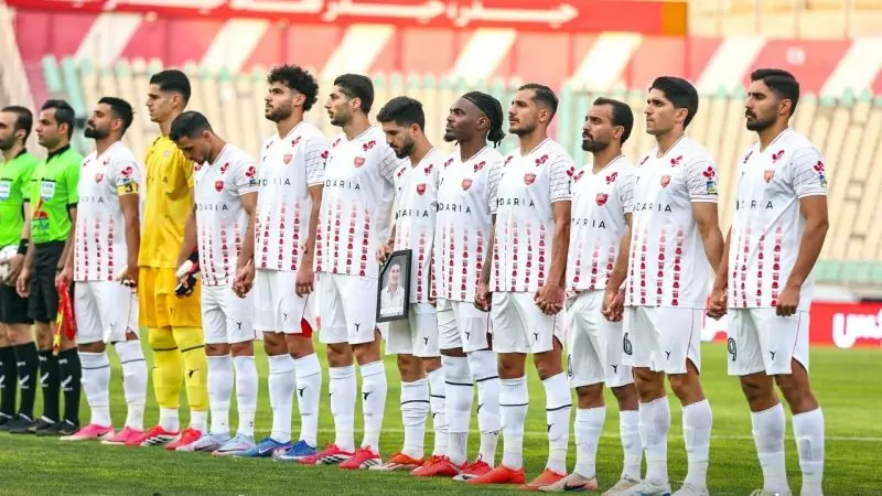  عذرخواهی دسته‌جمعی بازیکنان پرسپولیس؛ زمان می‌خواهیم! (عکس)