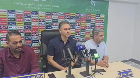  جر و بحث مدیررسانه ای فولاد با یکی از خبرنگاران در نشست خبری پایان بازی