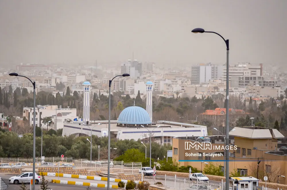 آلودگی هوای اصفهان امروز سهشنبه ۳ شهریور + جدول شاخص کیفیت هوا به تفکیک مناطق