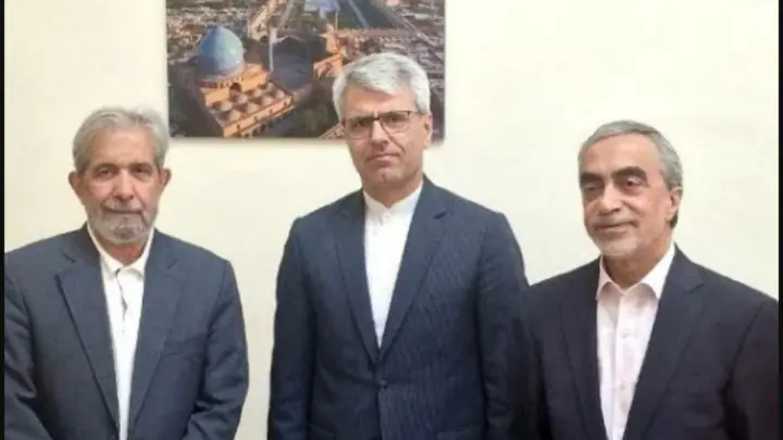 نشست بقایی با سفرای پیشین ایران در فرانسه