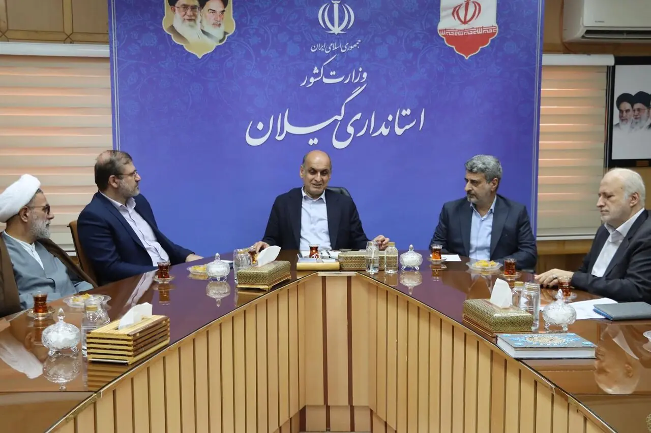 تاکید استاندر گیلان بر انسجام ملی در دیدار با مسئولان استانی